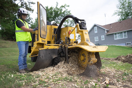 Powerful new Vermeer SC1052 stump cutter delivers all-day performance