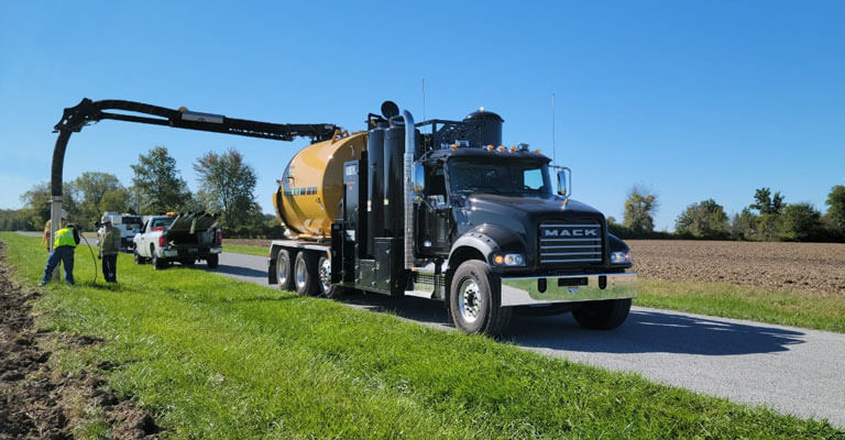 VXT600 vacuum truck