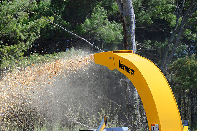 Vermeer BC1000XL Brush Chipper with Gas Engine - Tree Care