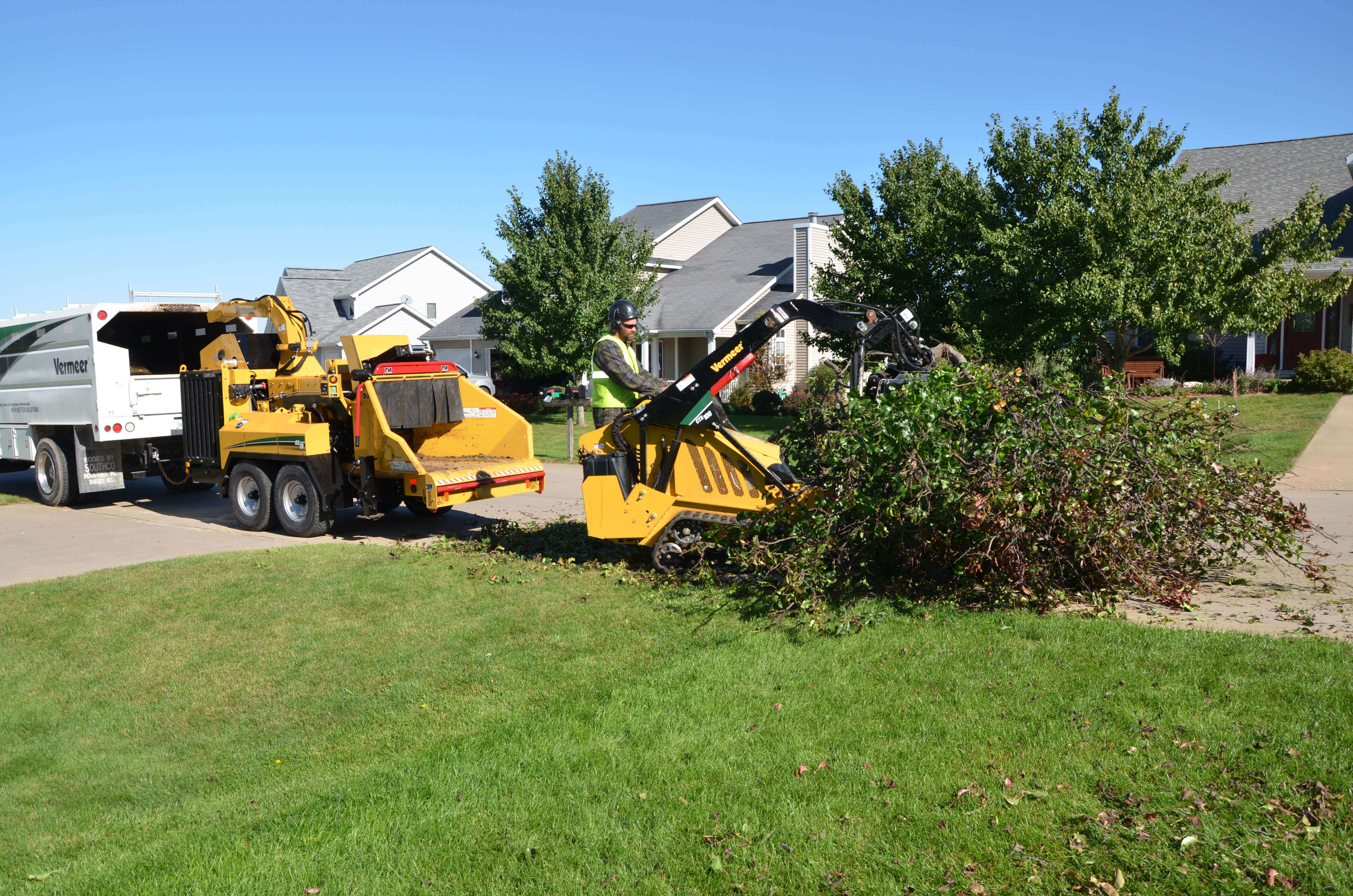 AX19 Brush Chipper - Vermeer Heartland