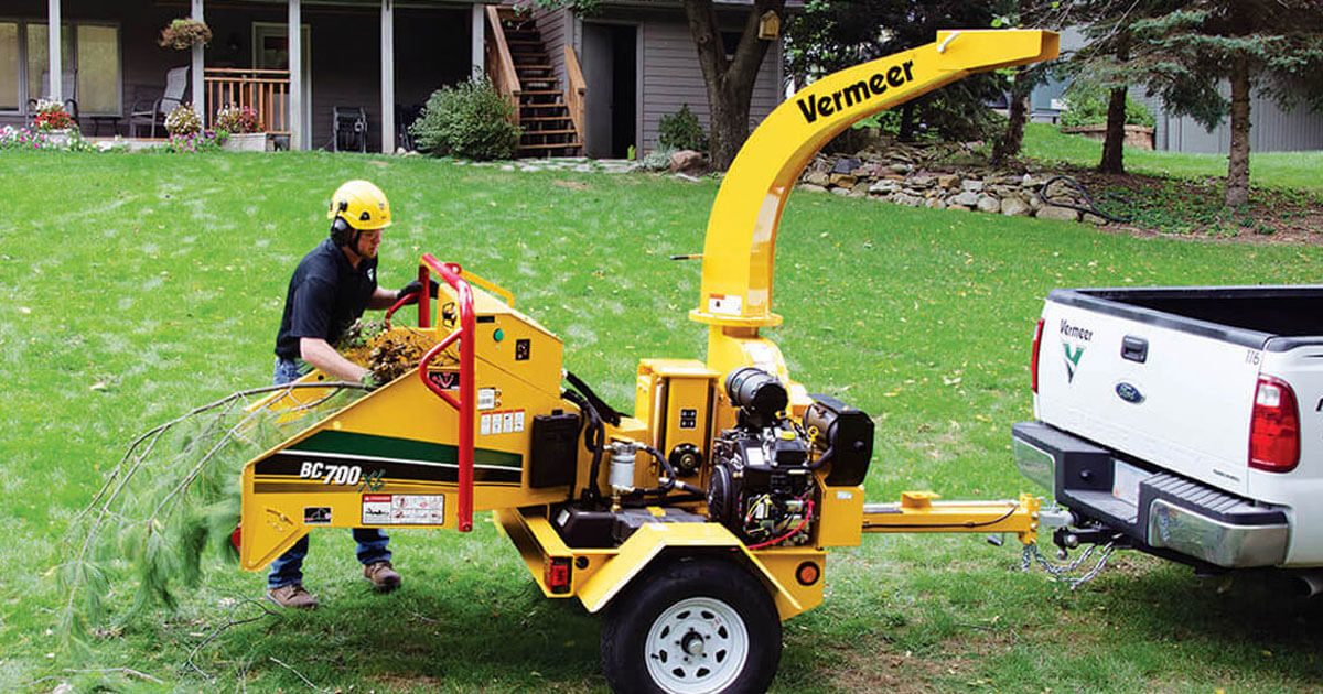 Vermeer BC700XL - Compact, Efficient, Easy to Use Wood Chipper
