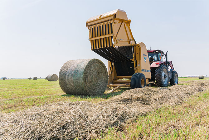 605S Rancher Baler - Vermeer Heartland