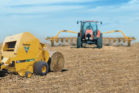 The power couple: Vermeer 605n cornstalk special baler + a high-capacity wheel rake